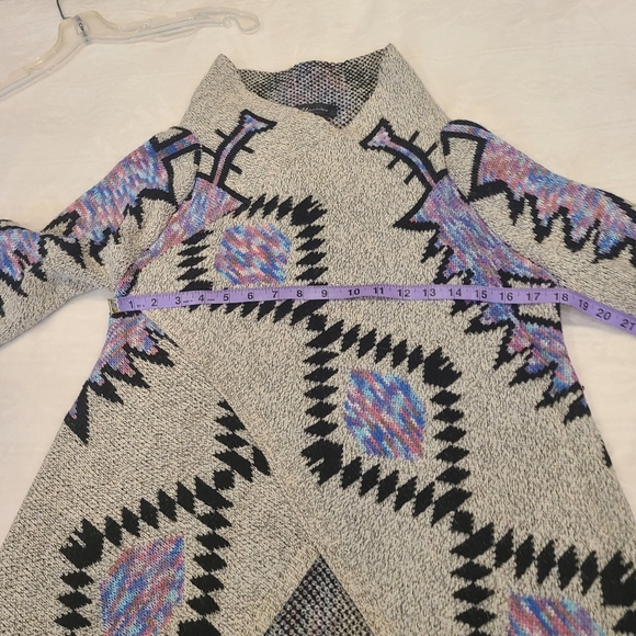 Cardigan New - Picture 4 of 6